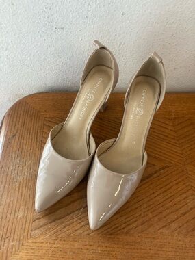 CHINESE LAUNDRY Beige Patent Leather Heels (8.5)